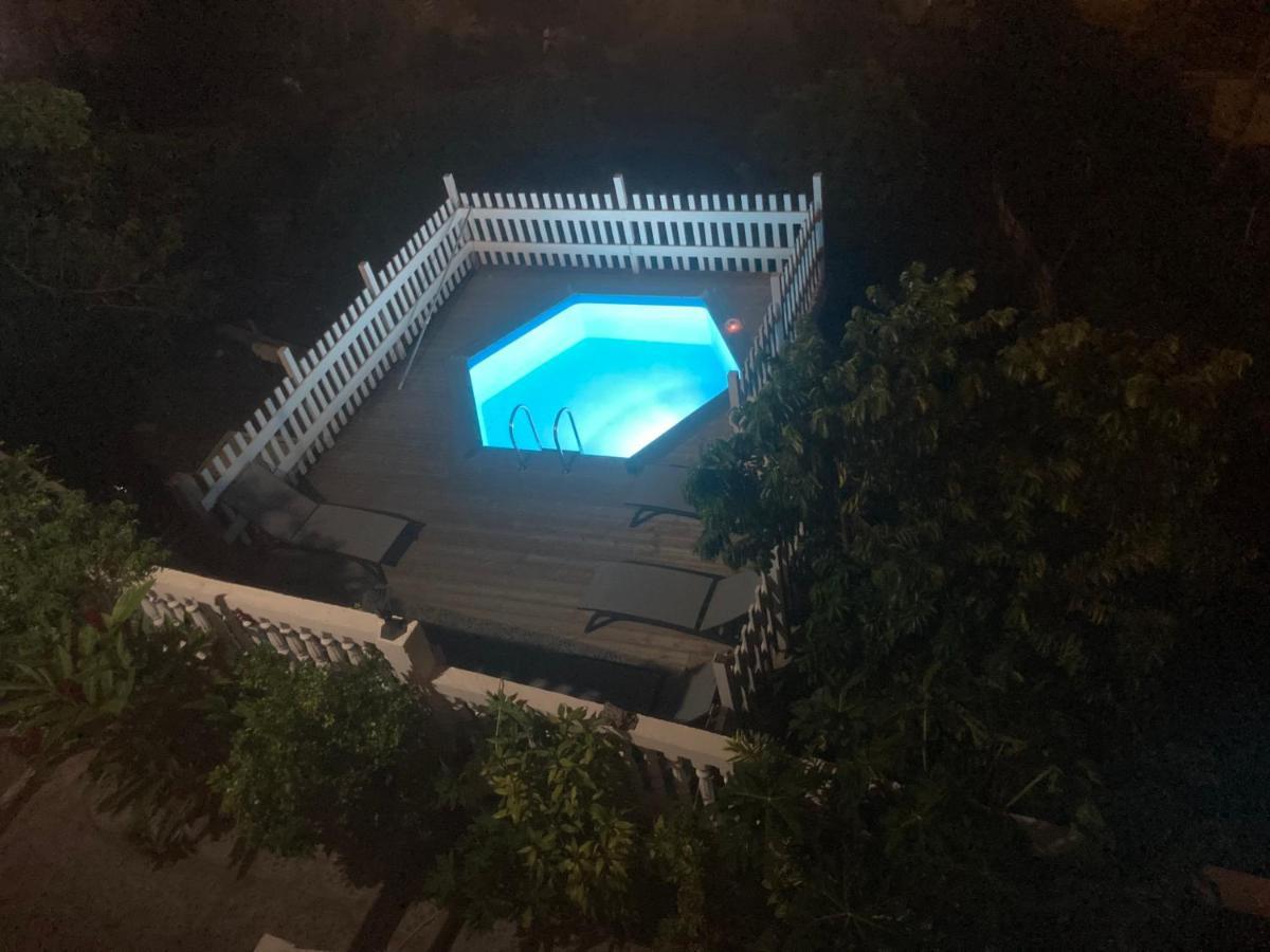 Terre De Bas :L'Ile Merveilleuse מראה חיצוני תמונה